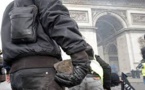 Macron envisage d'interdire les manifestations sur les Champs-Elysées