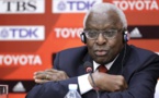 Corruption: le parquet financier demande un procès contre Lamine Diack, l'ex-patron de l'athlétisme mondial, et son fils