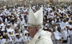 Devant un million de Malgaches, le pape s'en prend à la "culture du privilège"