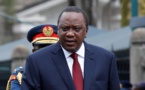 Le président du Kenya refuse de signer le budget sur le plafonnement des taux d'intérêt