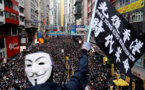 Hong Kong: immense foule pour les six mois de la contestation