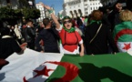Algérie: des milliers de personnes à Alger ont fêté les un an du « Hirak »
