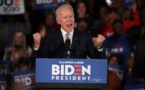 Primaire démocrate: Bloomberg soutient Biden, désormais favori dans le duel avec Sanders