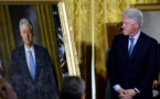 Les portraits de Clinton et Bush bougés à la Maison-Blanche