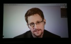Lanceur d’alerte : Snowden reçoit un titre de résident permanent en Russie