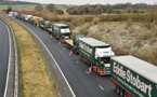 Sur les routes du sud de l'Angleterre, la colère des routiers