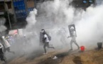 Birmanie : La police tire à balles réelles sur les manifestants pro-démocratie, au moins 7 tués