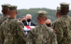 Très critiqué, Biden se recueille devant les militaires tués