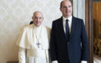 Malaise au Vatican : Castex rencontre le pape, en pleine tempête pour l’Église de France