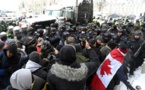 La tension monte à Ottawa entre la police et les derniers manifestants
