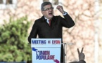 Mélenchon plaide pour un "autre monde" en meeting de plein air à Lyon