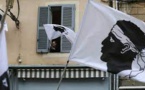 Drapeaux corses en berne pour Yvan Colonna - Emmanuel Macron dénonce une « faute »