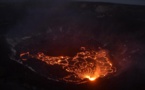 A Hawaï, le plus gros volcan actif du monde crache de spectaculaires fontaines de lave