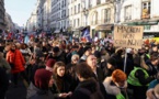 Retraites: des milliers de personnes à Paris à l'appel d'organisations de jeunesse