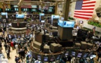 Wall Street, légèrement dans le rouge, tente de terminer sur une semaine positive