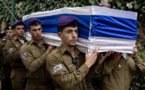 "Nous avons enterré 50 soldats en 48 heures", selon le directeur d'un cimetière militaire israélien