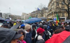 France : des milliers de Sénégalais marchent contre le putsch de Sall sur fond de « complicité » avec Macron