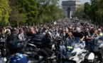 A Paris, des milliers de motards manifestent contre le contrôle technique obligatoire