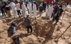 Gaza : Des dizaines de corps retrouvés dans 2 charniers à l'hôpital de Khan Younes