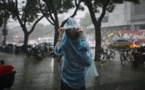En Chine, des pluies torrentielles font au moins 30 morts, canicule à Shanghai