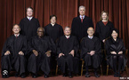 La Cour suprême limite le pouvoir des juges de bloquer les décrets de Trump