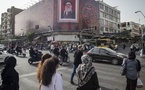 Funérailles d’Ali Khamenei en Iran Premiers hommages devant la dépouille du guide suprême