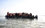 France-Royaume-Uni : 230 migrants traversent la Manche à bord d'une seule embarcation, un record