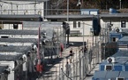 Grèce : dans un centre d'hébergement fermé, des migrants "envisagent le suicide"
