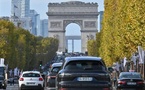 France : en pleine mobilisation, un jeune homme de 22 ans meurt après avoir chuté de l’Arc de Triomphe