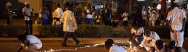 Burkina: marche silencieuse un an après l'attentat de Ouagadougou