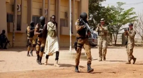 Burkina: 3 morts dans une nouvelle attaque contre une église