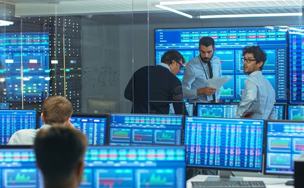 Canal+ met la main sur l'opérateur de télévision payante M7