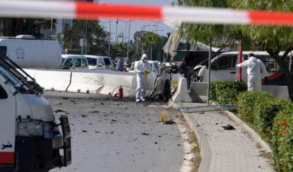 Tunis: une double attaque suicide contre l’ambassade américaine fait six blessés