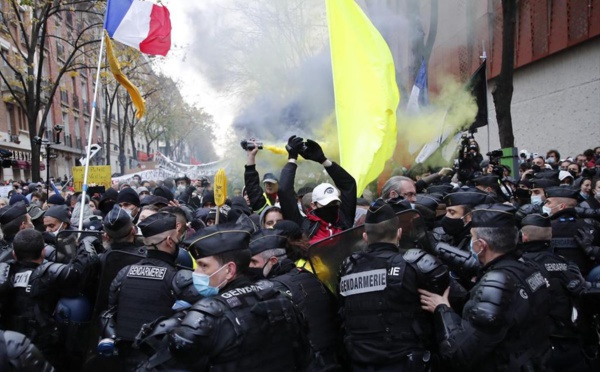 France : la manifestation «pour les droits sociaux et libertés» dérape