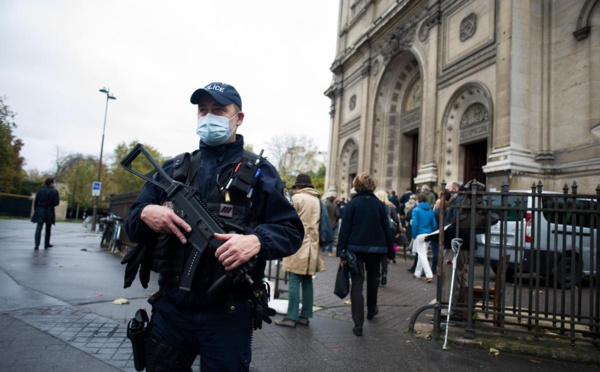 Attentat de Nice : l’assaillant présumé a été inculpé pour assassinats et écroué