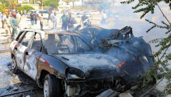 LIBYE : Deux morts et cinq blessés dans l’explosion d’une voiture piégée