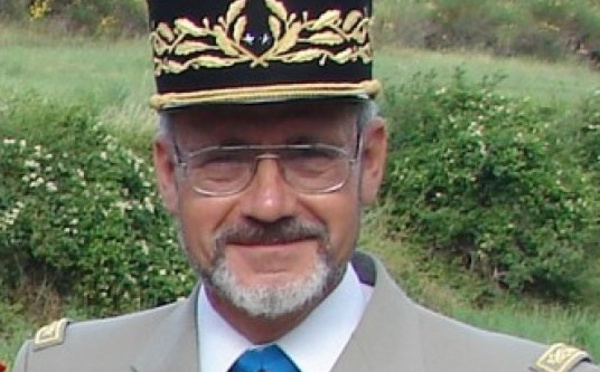 FRANCE: Enquête ouverte sur un général à la retraite, accusé de propos antisémites contre « la meute qui contrôle » les médias