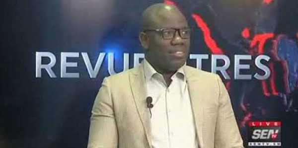 DMEDIA- Le journaliste Ahmed Aïdara jette l’éponge pour « convenances personnelles »