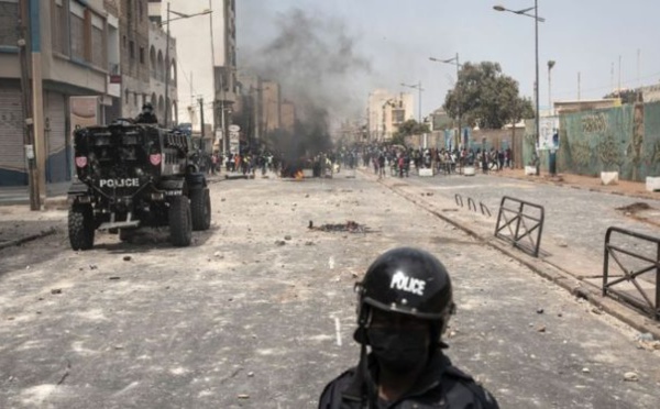 Sénégal - 3 morts à Dakar, Bignona et Ziguinchor, la guérilla urbaine partout, arrestations tous azimuts