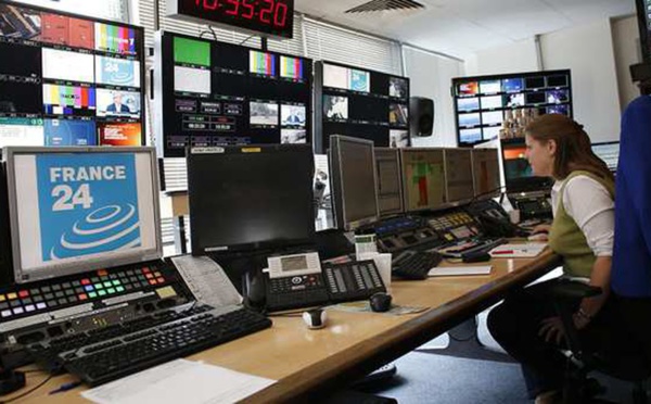 Les journalistes de France 24 et RFI protestent après des déclarations de Macron