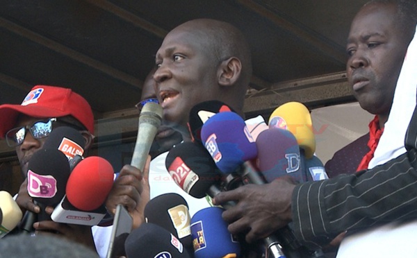 « Comment nous avons obtenu la libération de Madiambal Diagne en 2004 » (Mamadou Oumar Ndiaye, directeur du Témoin)