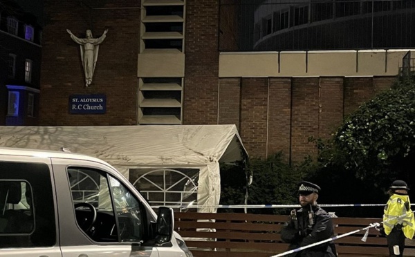 Une fusillade contre une église de Londres fait six blessées