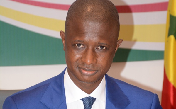 Le ministre de l'Intérieur rend hommage au policier Hassime Diédhiou tué à Ziguinchor par un char du GMI