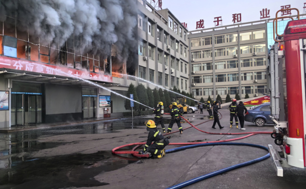 Chine - Au moins 26 morts et des dizaines de blessés dans l'incendie d'un bâtiment