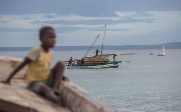 Plus de 90 morts dans un naufrage au large du Mozambique