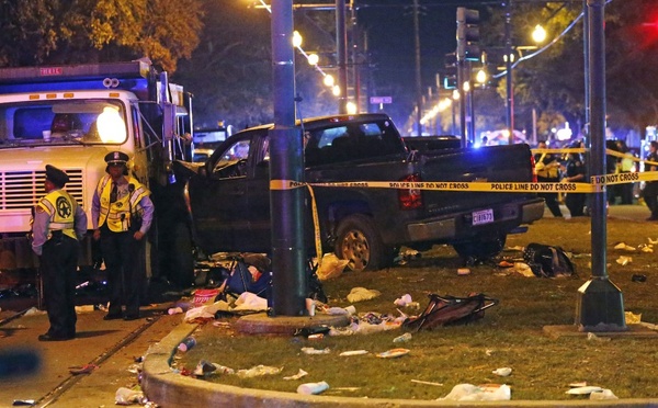 États-Unis : une foule percutée par un véhicule au cœur de la Nouvelle-Orléans, 10 morts et plus de 30 blessés
