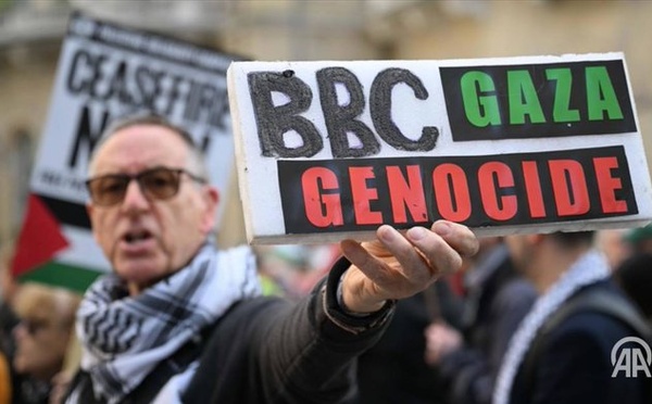 Censure: Plus de 600 personnalités exhortent la BBC à diffuser un documentaire reporté sur les médecins de Gaza