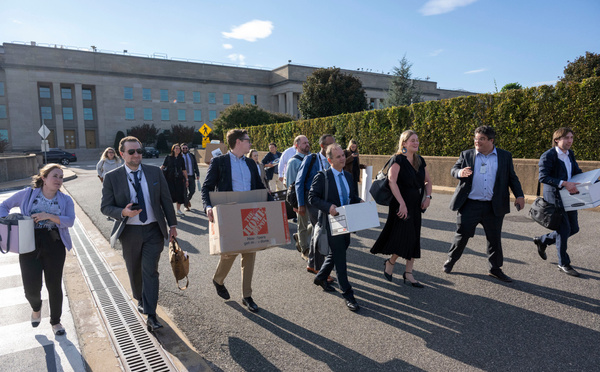 Restrictions imposées par Washington - Des journalistes quittent le Pentagone pour protester