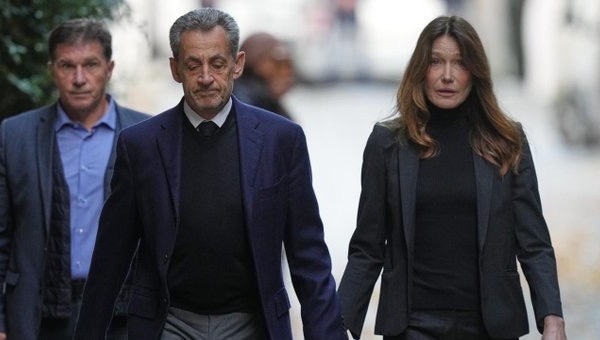 Nicolas Sarkozy est en prison, une première historique