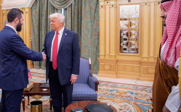 Trump reçoit le président syrien, une rencontre historique et discrète